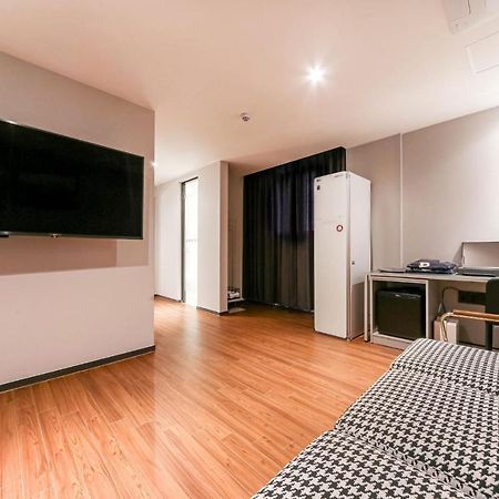 Pohang Brown Dot Hotel Esterno foto