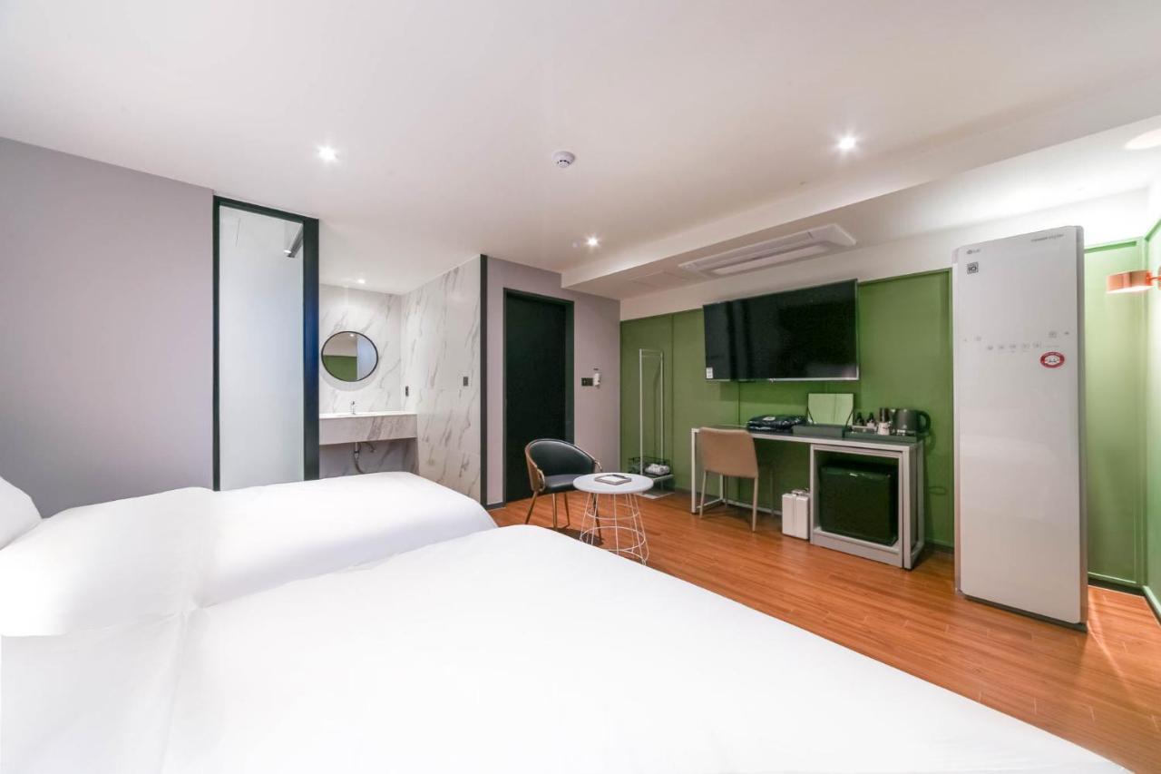 Pohang Brown Dot Hotel Esterno foto