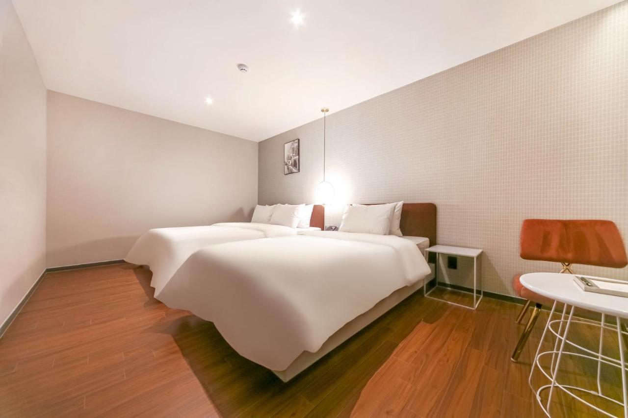 Pohang Brown Dot Hotel Esterno foto